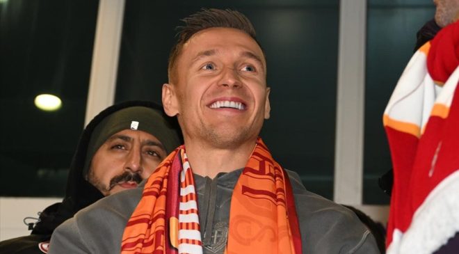 Galatasaray ayrılığı KAPa bildirdi